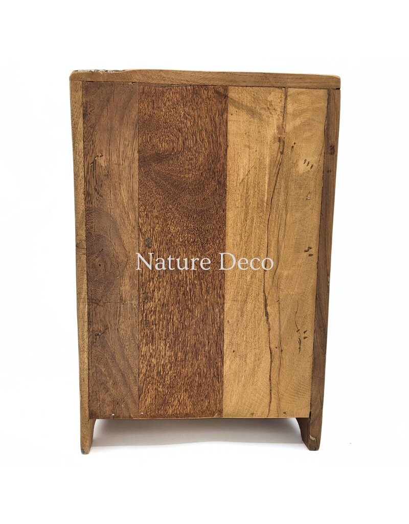 . Houten ladekast met 4 laden