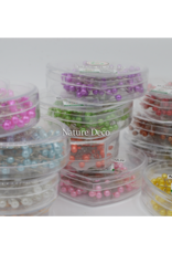 . Head pins in a heart-shaped box  120 pieces