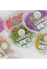 . Head pins in a heart-shaped box  120 pieces