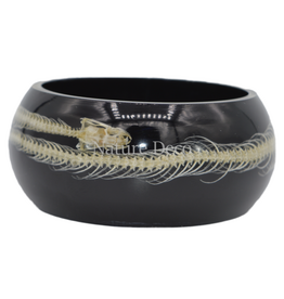 . Bracelet with snake in resin black