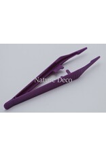 . Plastic pincet