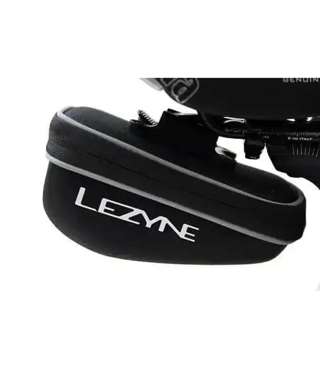 Lezyne Pod Caddy M QR Zadeltasje 0,8 L – Zwart