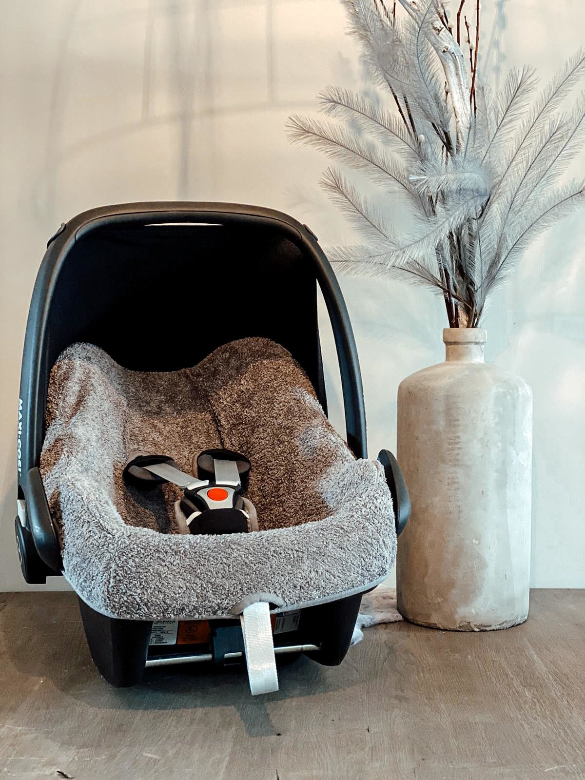 Timboo Maxi-Cosi Hoes Pebble gr0+ Antraciet - JUTTER \u0026 Co.