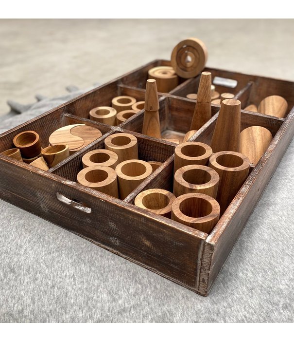 Papoose Toys Papoose Toys - Houten Sorteerbak XL + Natuurlijke Loose Parts (72-delig) - Ready to Play