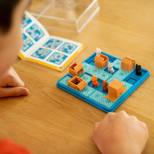 Smart Games - Cats and Boxes | 7+