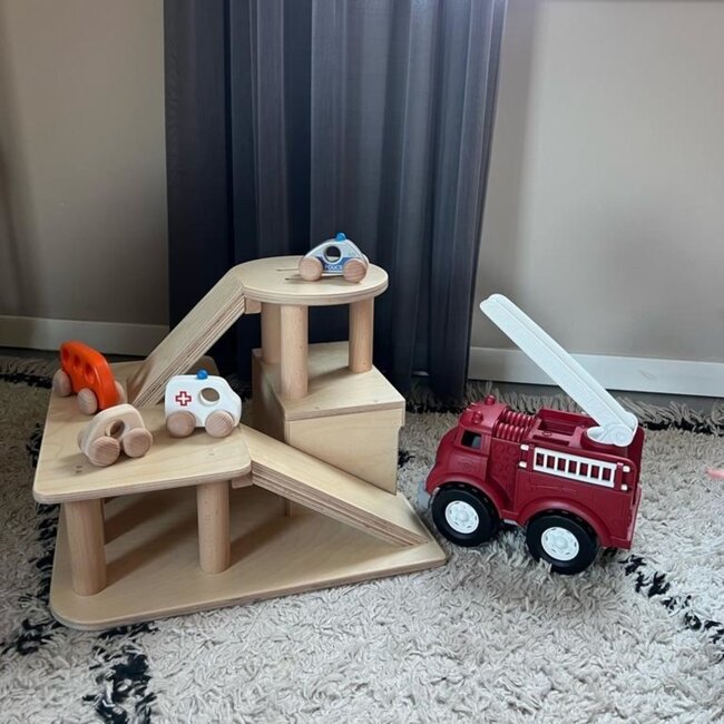 Bajo - Houten Ambulance
