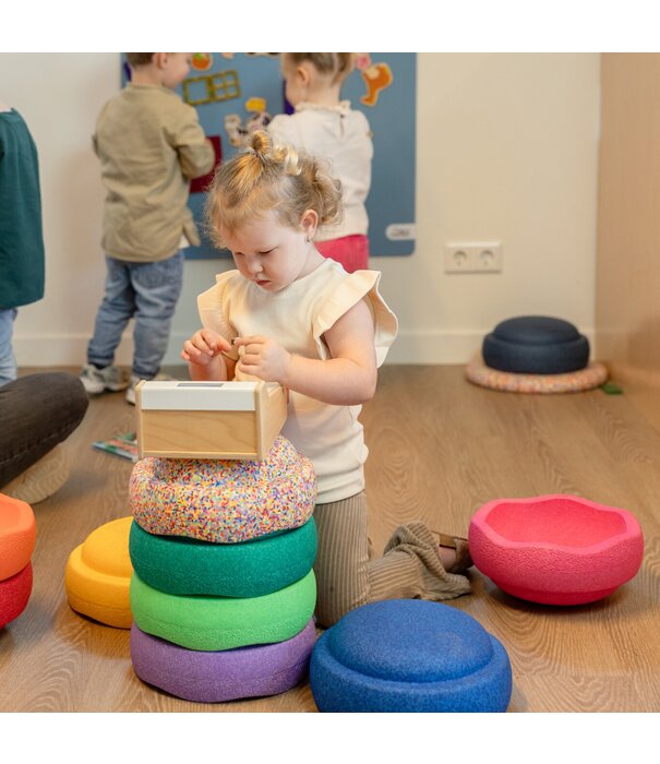 JUTTER & Co. JUTTER & Co. || Ready to Play Speelpakket  – Stapelstein Regenboog