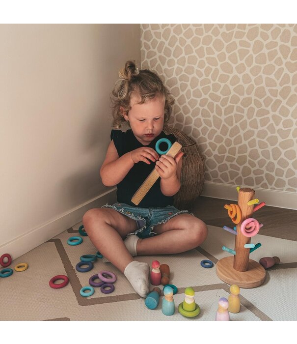 JUTTER & Co. Houten Houder – Grimm’s Ringen