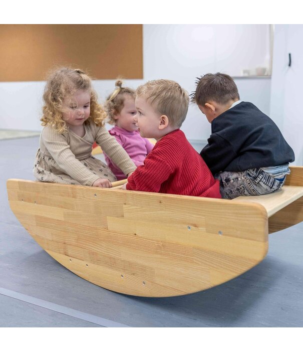 Basisgemeinde Basisgemeinde - Schommelboot - Klimtrap