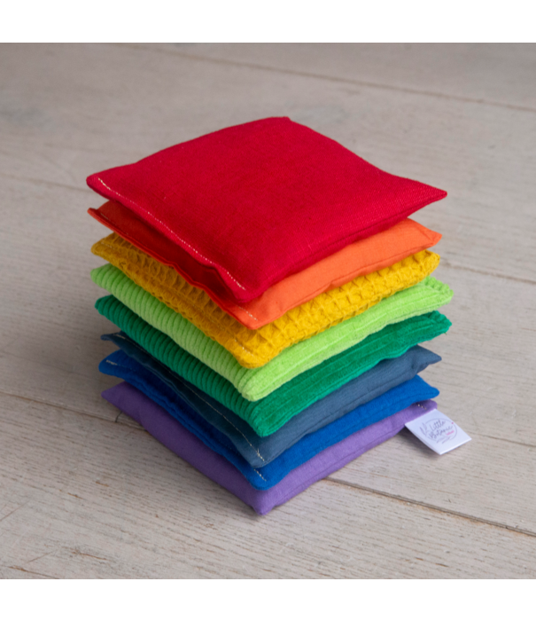 Little Botanic Label Little Botanic label - Sensorische pittenzakjes - Regenboog (8-delig)