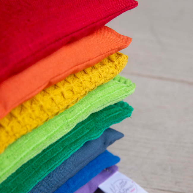 Little Botanic label - Sensorische pittenzakjes - Regenboog (8-delig)