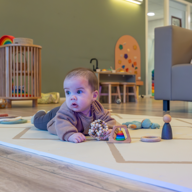 JUTTER & Co. || Ready to Play Speelpakket - Baby Rug- / Buikligger