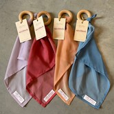 Little Botanic Label - Playcycle Sensorische Speeldoek met Houten Ring – Assorti (30 cm)