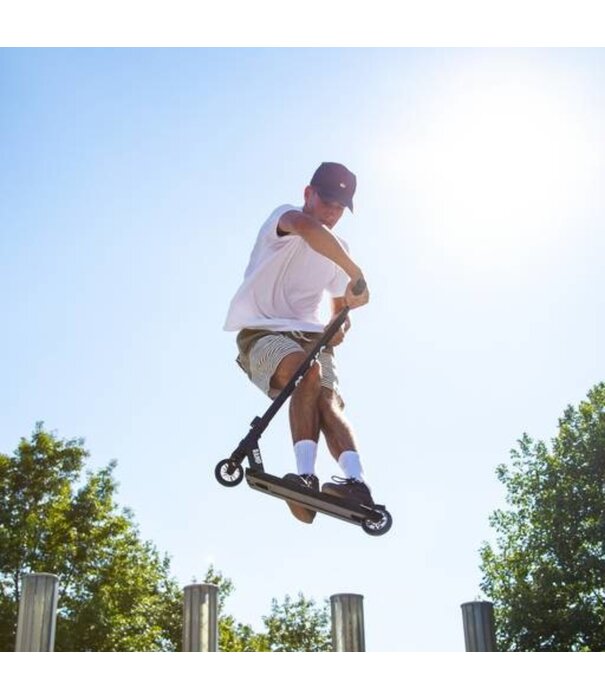 Micro Micro - Stuntstep Maverick Grijs/Rood