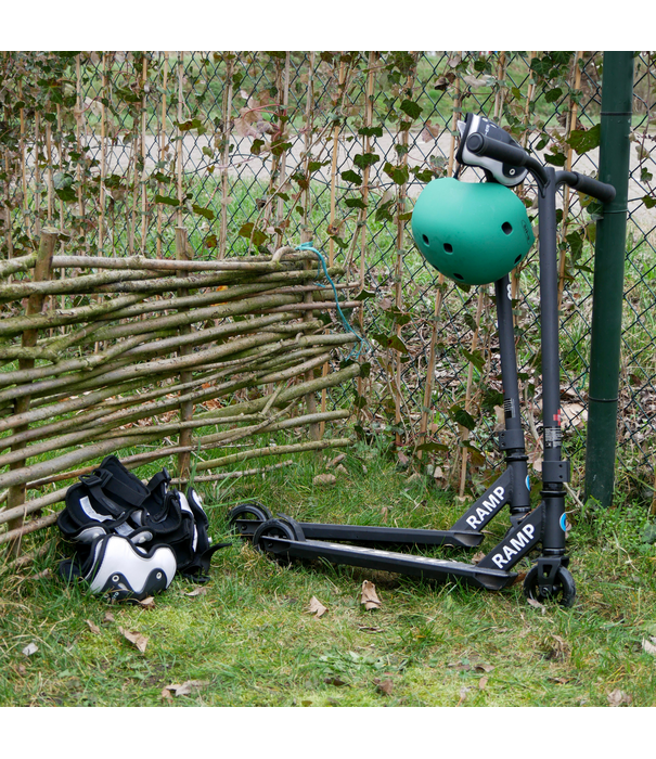 Micro Micro - Kinderhelm Deluxe Medium - Forest Green