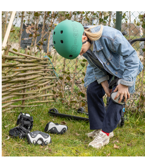 Micro Micro - Kinderhelm Deluxe Medium - Forest Green