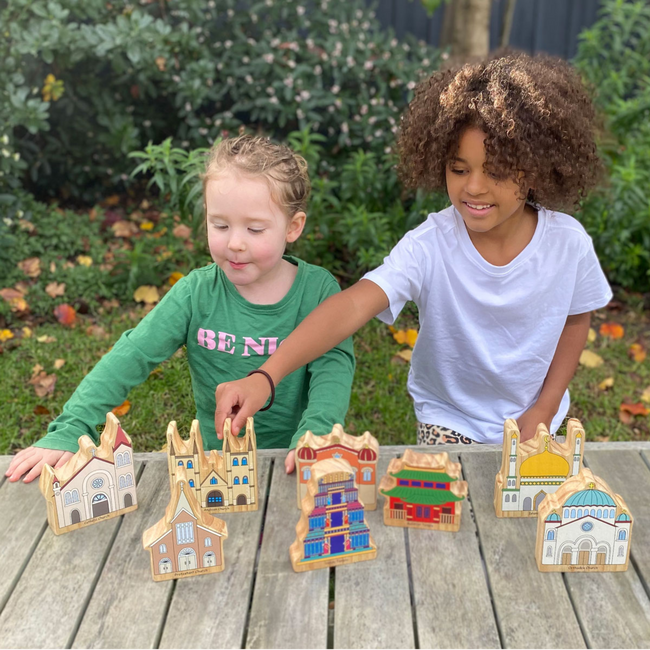 The Freckled Frog - Gebedshuizen van de Wereld (8-delig)