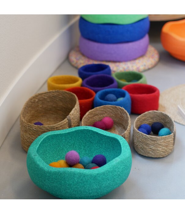 Cosy Cosy - Regenboog Vilten Sorteer Kommen & Ballen