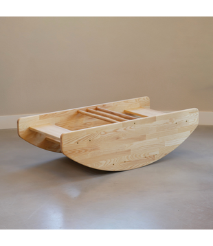 Basisgemeinde - Schommelboot - Klimtrap