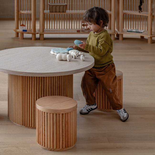 Kids By Design - Ronde Tafel Design - Travertin