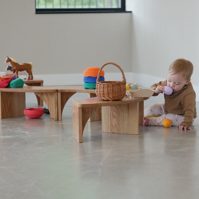 Kids By Design - Toyshelf Halfrond