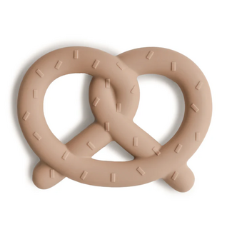 Mushie Bijtring Pretzel