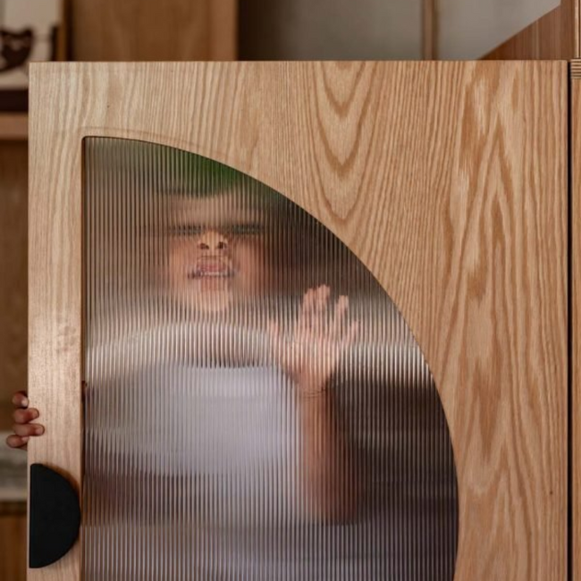 Kids By Design - Bogen Kast Design Groot met Ramen