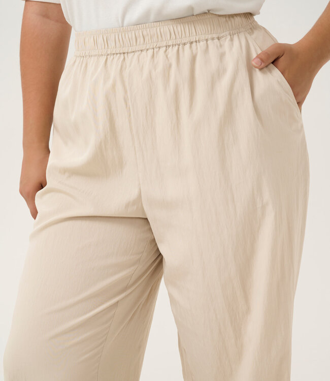 KAFFE CURVE Broek TRINA KAFFE CURVE FEATHER GRAY