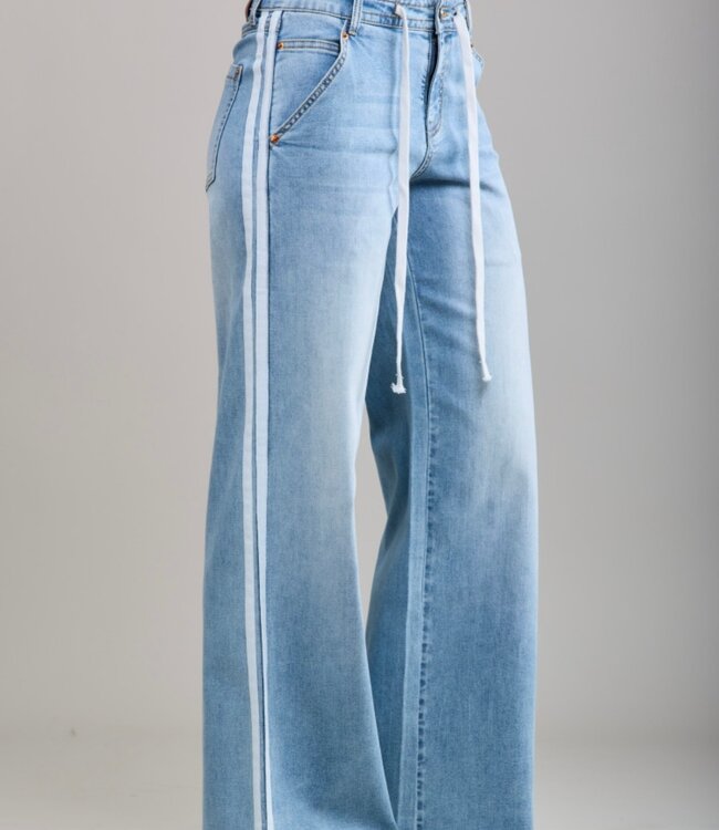 TOXIK3 Broek JEANS JOGGER WHITE STRIPE TOXIK3 LIGHT DENIM Z033-1