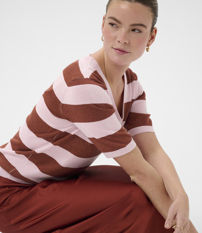 KAFFE Pull REGINA STRIPE V-NECK KAFFE HENNA