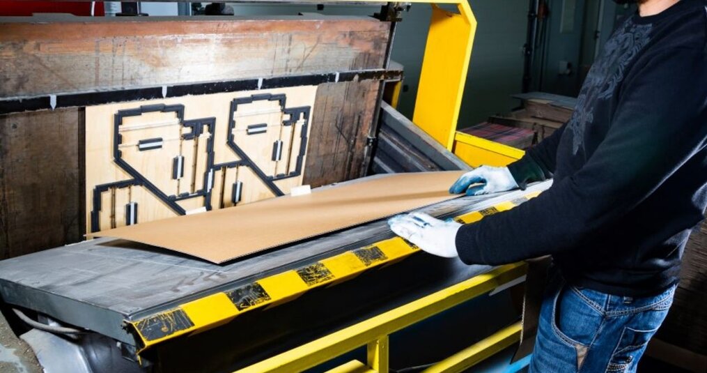 Wat zijn stansmessen en clichékosten? Voorkom onverwachte kosten bij verpakkingen op maat