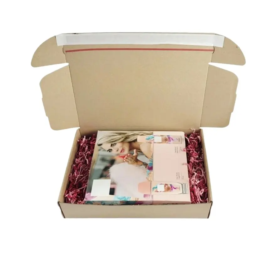 Bedrukte postdozen met plakstrip - 290 x 185 x 70 mm - Per bundel met 50 dozen