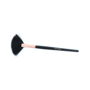 Fan Brush