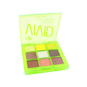 Vivid Pressed Pigment Palette Yeux - Glowin' Green