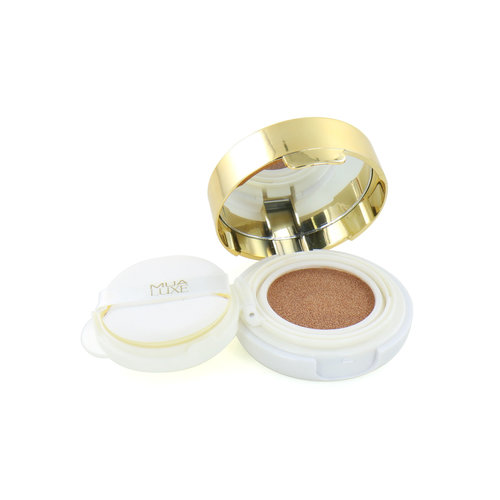 MUA Luxe Glow Beam Liquid Highlight Cusion - Gold