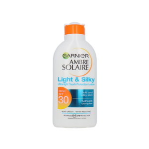 Ambre Solaire Light & Silky Zonnebrand Lotion (SPF 30)