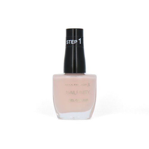 Max Factor Nailfinity Gel Colour Nagellak - 190 Best Dressed