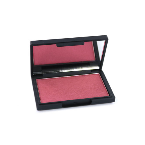 Sleek Blush - 923 Pomegranate