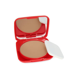 Lasting Finish Buildable Coverage Puder Foundation - 010 Latte