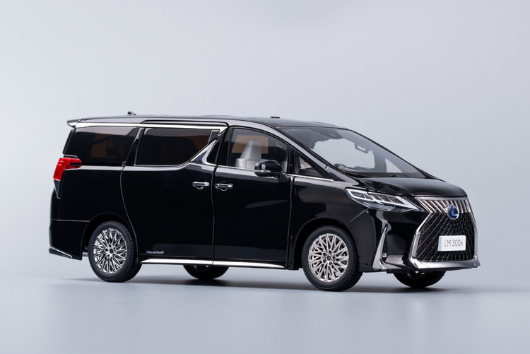 Lexus lm 300
