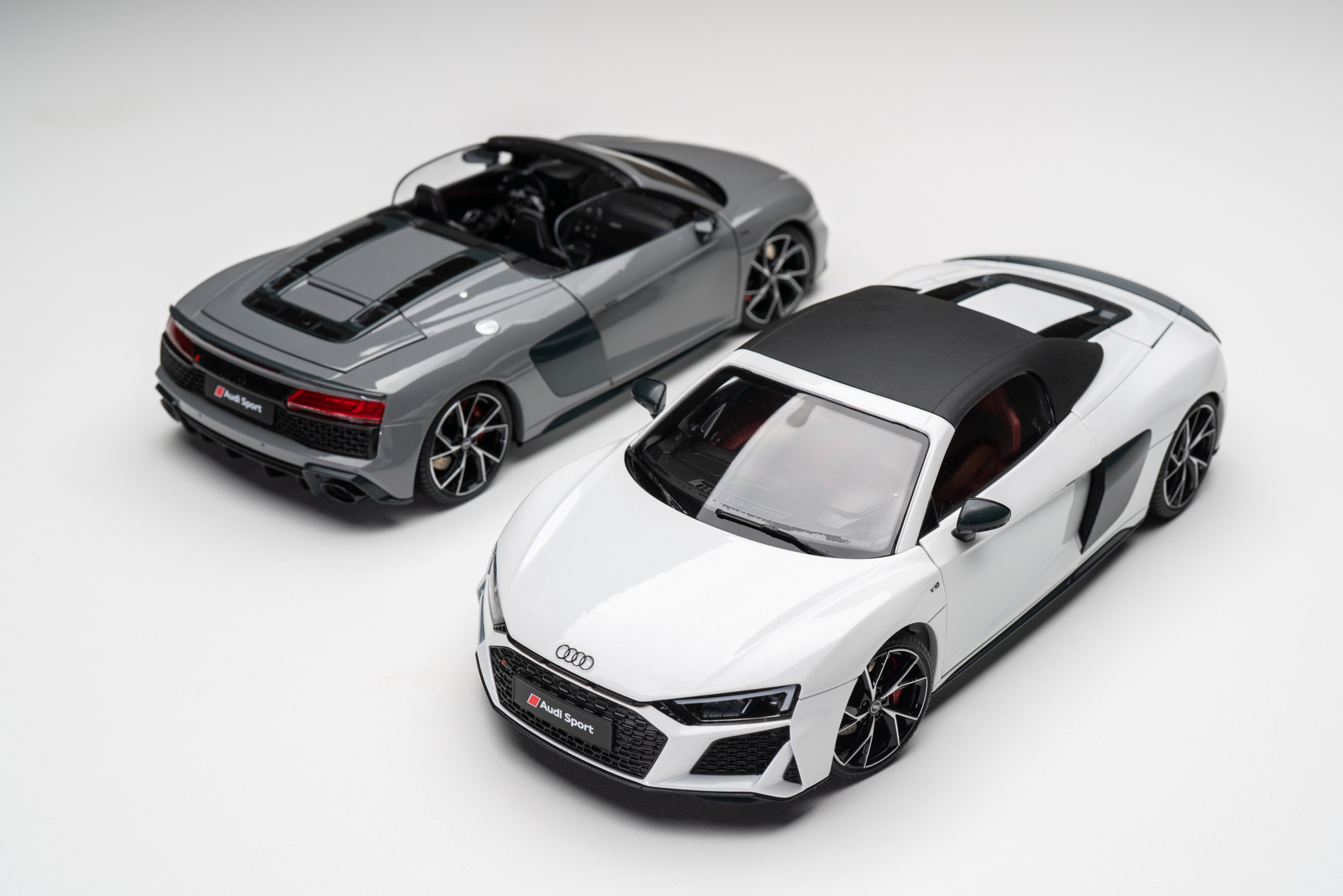 NZG 1/18 Audi R8 Spyder 2022 Grey アウディ - ミニカー