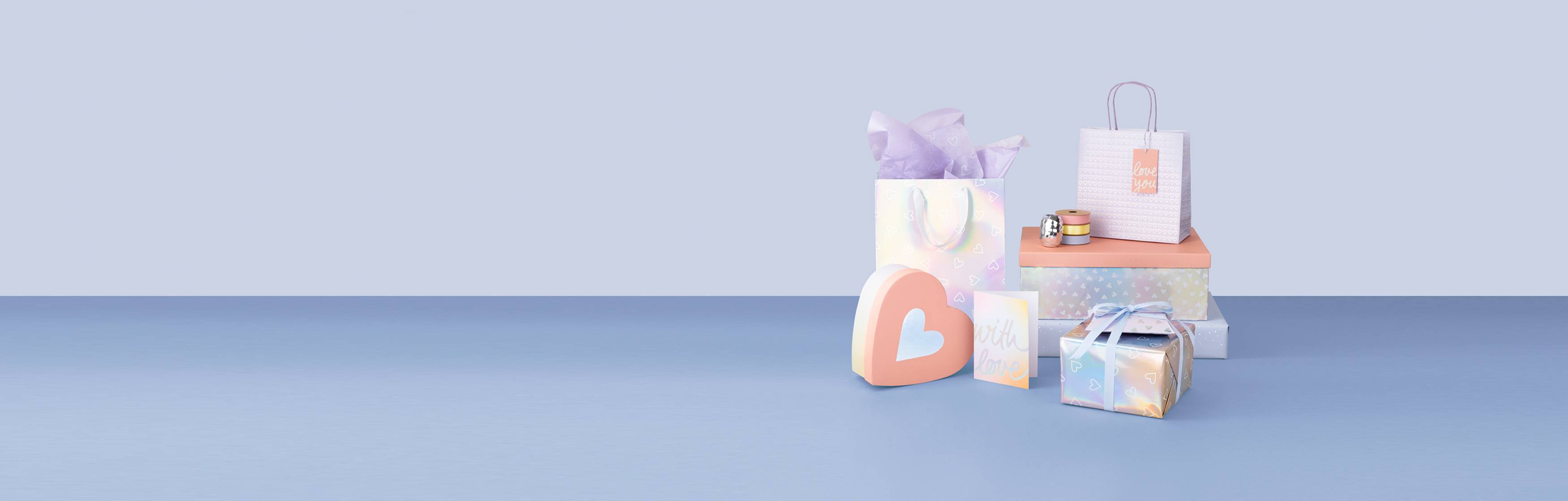 Cadeaupapier  “Love”-lijn