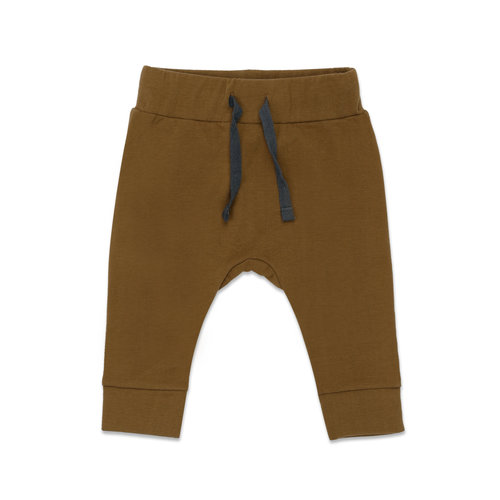 Phil & Phae Phil & Phae | Drop-crotch baby broekje | Bronze olive Phil & Phae Phil & Phae | Drop-crotch baby broekje | Bronze olive