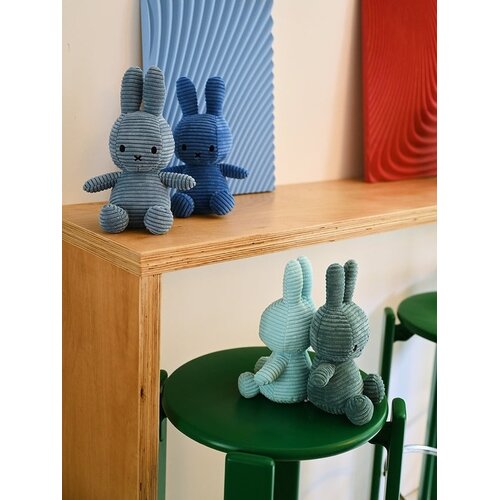 Bon Ton Toys Bon Ton Toys | Miffy ECO Corduroy 23 cm | Nijntje Aviator Blue Bon Ton Toys Bon Ton Toys | Miffy ECO Corduroy 23 cm | Nijntje Aviator Blue