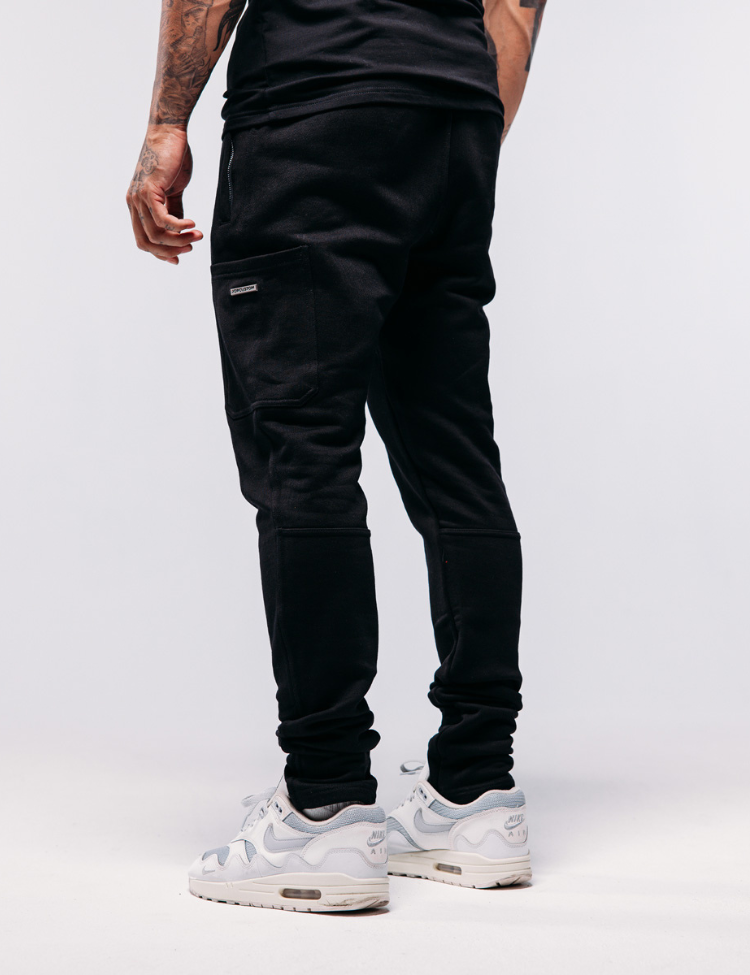 Black 2024 cargo joggers