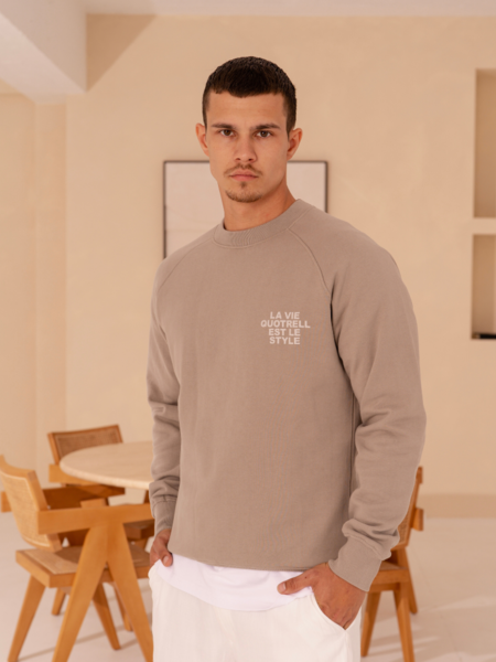 Quotrell Quotrell La Vie Crewneck - Concrete/Cement