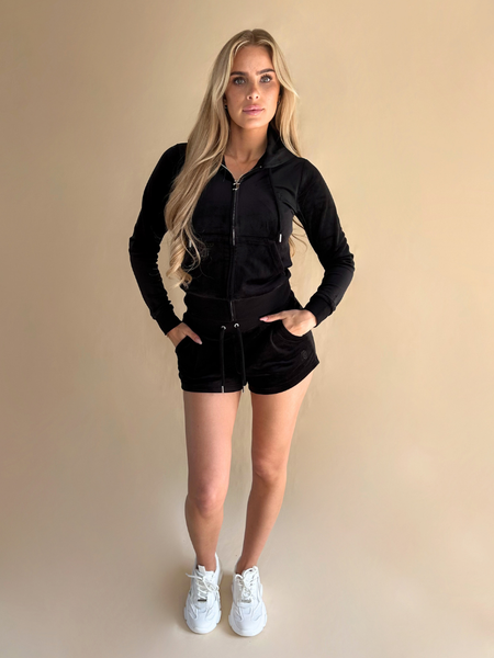 Juicy Couture Juicy Couture Classic Velour Short - Black Juicy Couture Classic Velour Short - Black