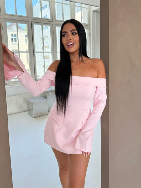 Unique The Label Emily Dress - Powder Pink Unique The Label Unique The Label Emily Dress - Powder Pink