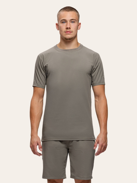 TriaD'oro Travel T-Shirt - Taupe TriaD'oro TriaD'oro Travel T-Shirt - Taupe