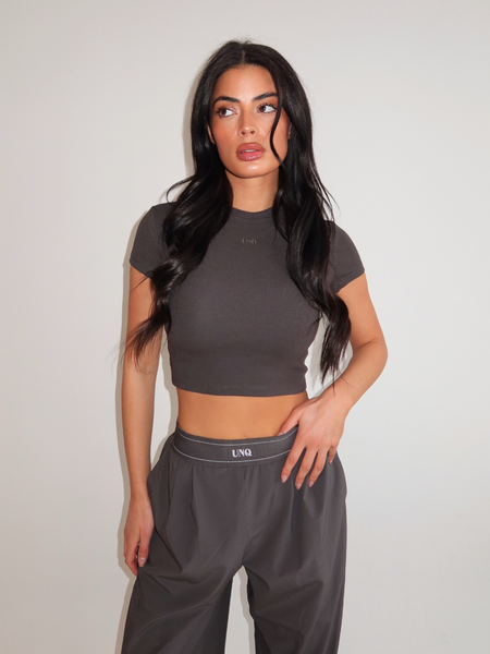 Unique The Label Gill Crop Tee - Charcoal Unique The Label Unique The Label Gill Crop Tee - Charcoal
